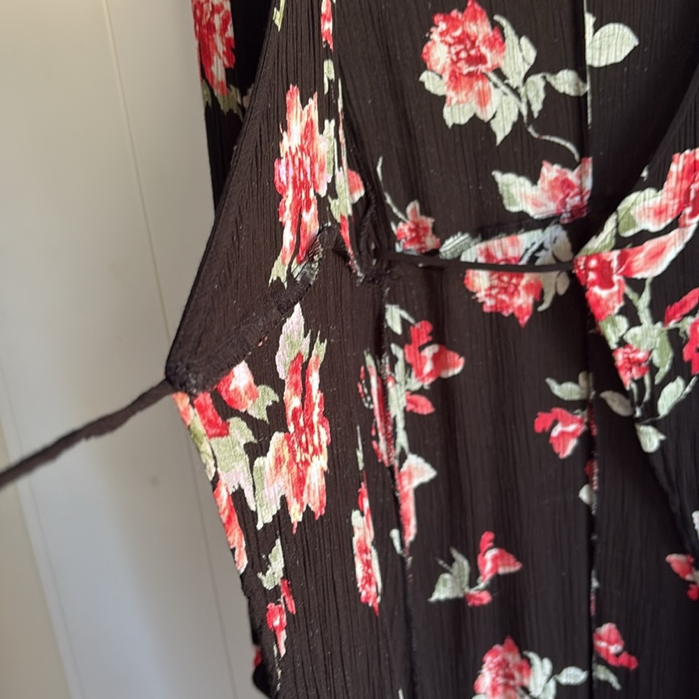 Floral Black Midi Wrap Dress Size M/L - Picture 7 of 9